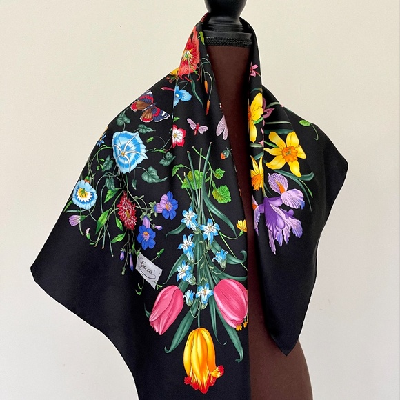 New Gucci Scarf Iconic Floral Black Silk Wrap - Picture 3 of 15